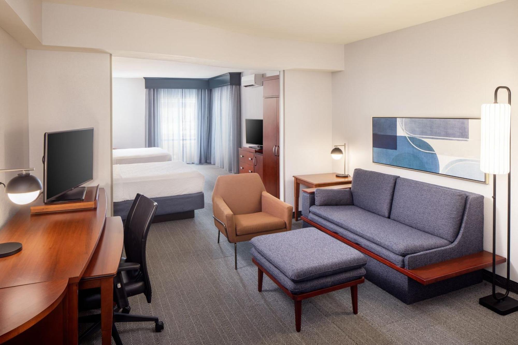 Courtyard By Marriott Charleston Downtown/Civic Center Hotel Exterior foto